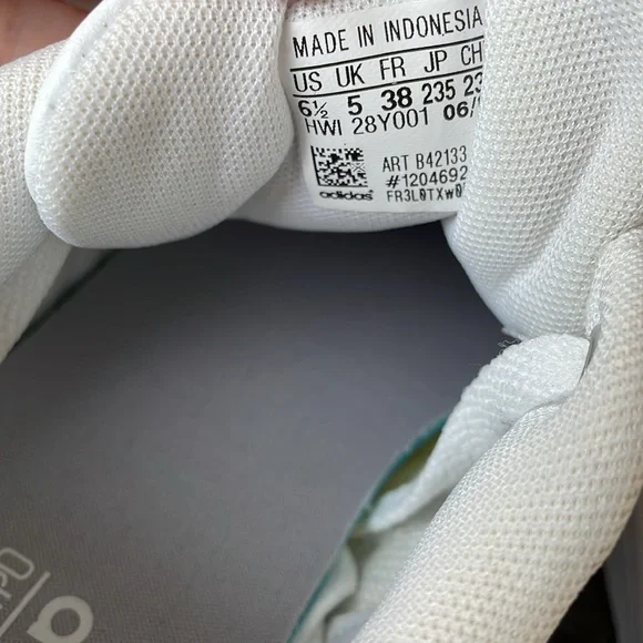 Used - Picture 8 of 9